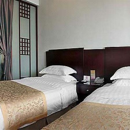 Golden Bridge Holiday Hotel Suzhou  Bagian luar foto